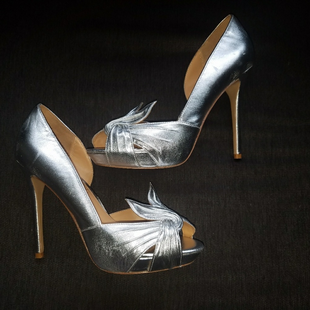Badgley Mischka Talia Pumps